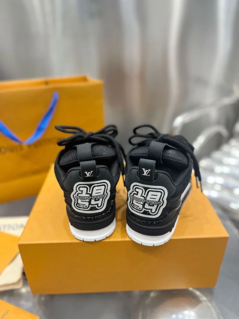 Louis Vuitton Trainer Sneaker Cozy 31031