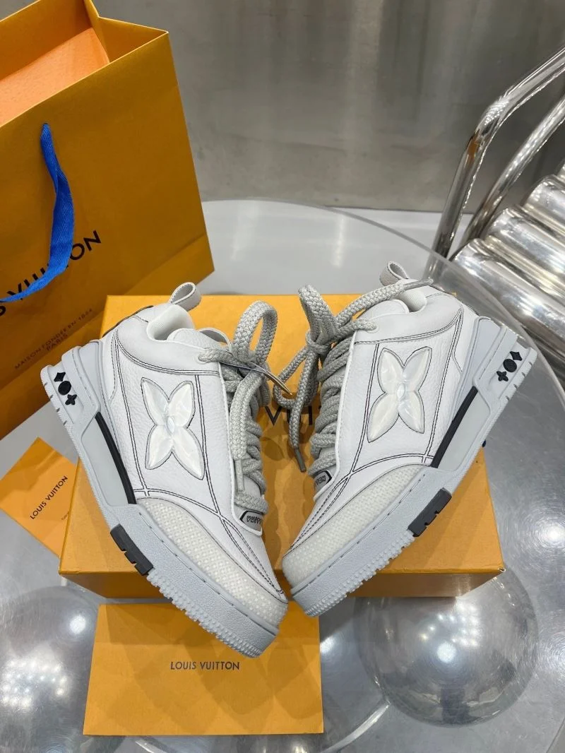 Louis Vuitton Trainer Sneaker Stylish 31050
