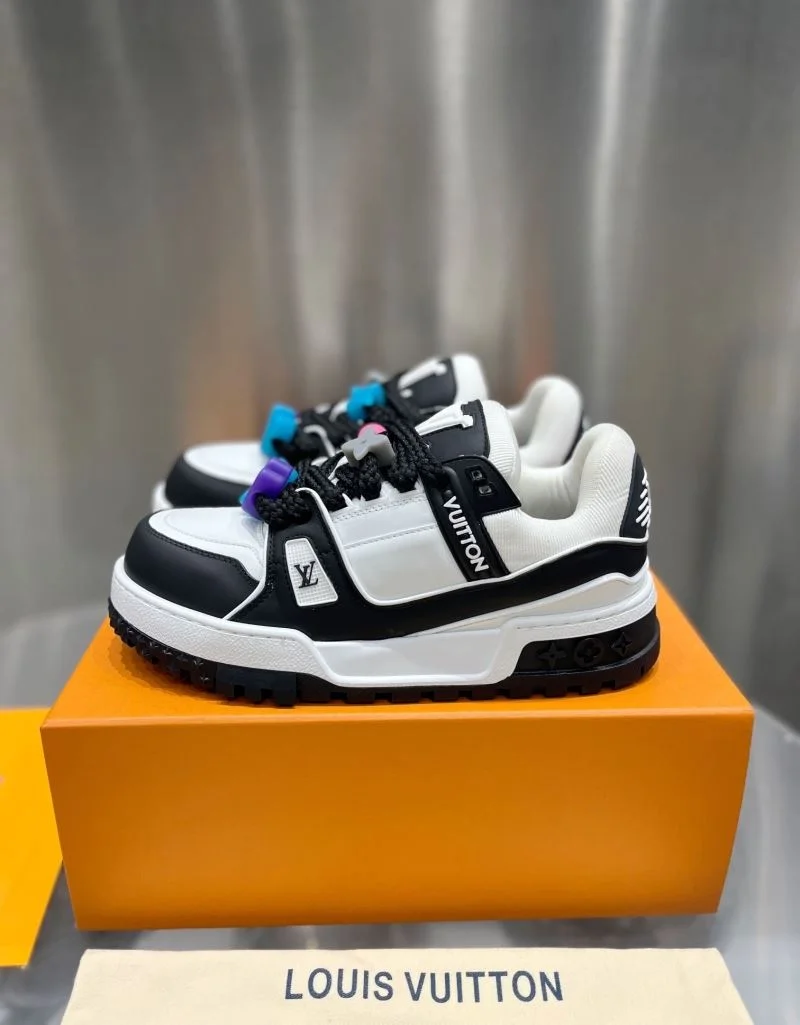 Louis Vuitton Trainer Sneaker Casual 31035