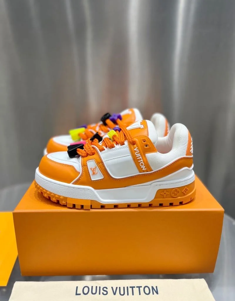 Louis Vuitton Trainer Sneaker ZipUp 31030