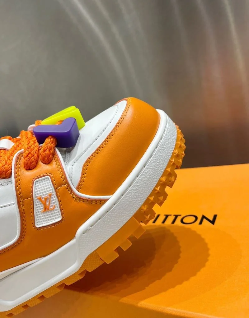 Louis Vuitton Trainer Sneaker ZipUp 31030