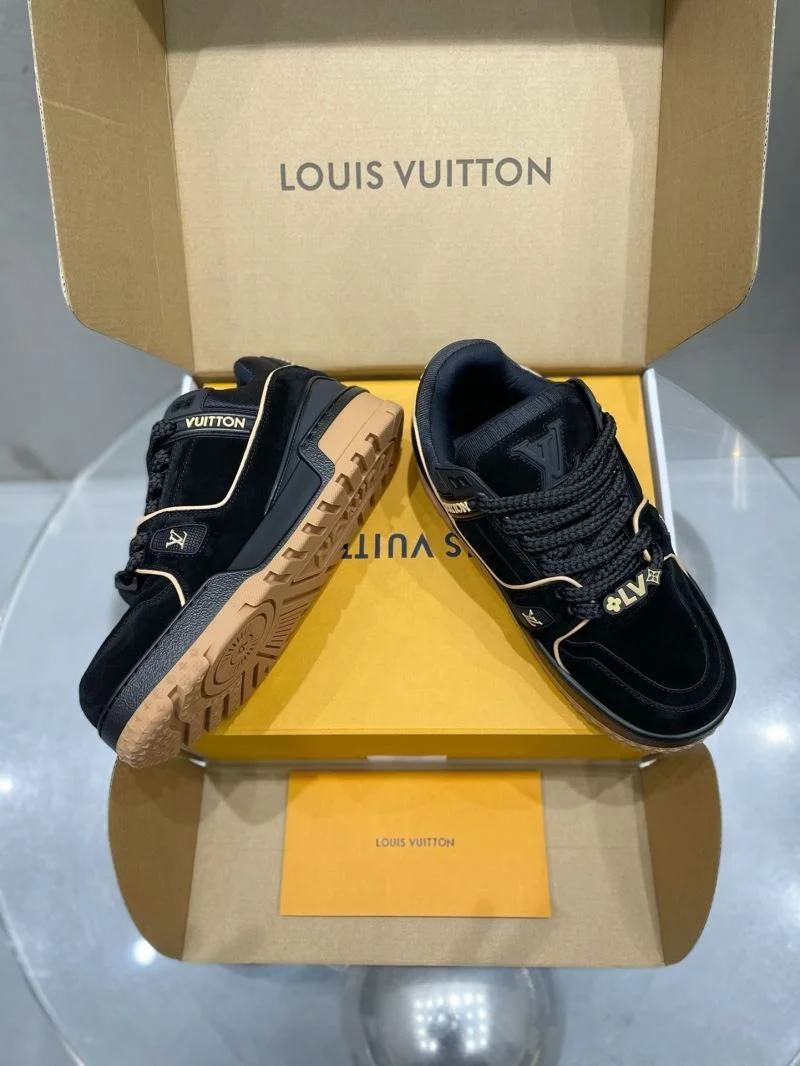 Louis Vuitton Trainer Sneaker Modern 31051