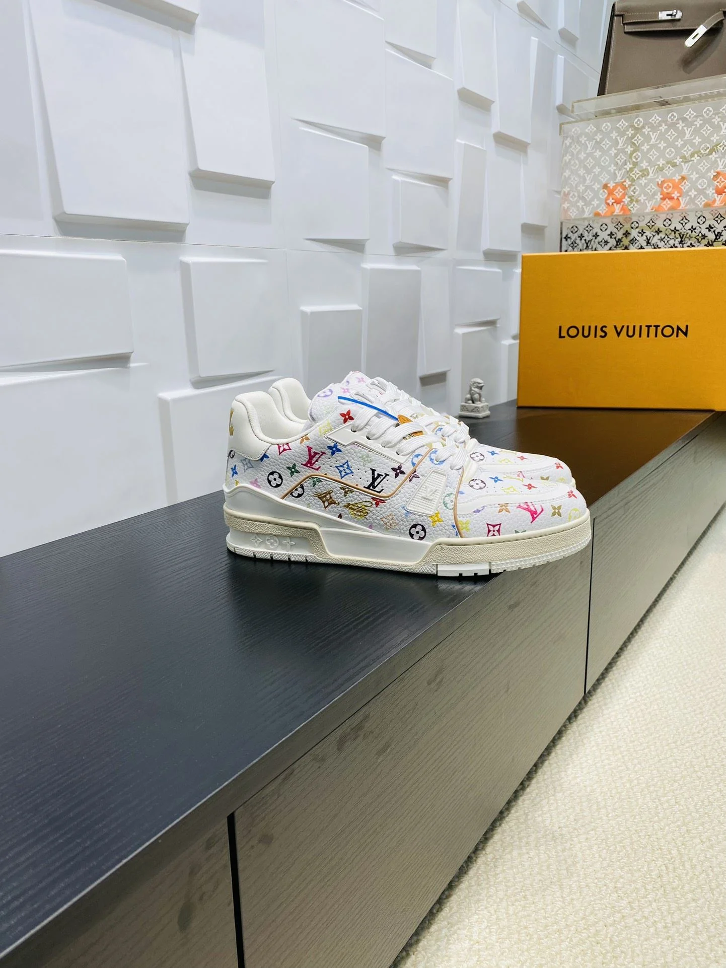 Louis Vuitton Trainer Sneaker SportInspired 31024