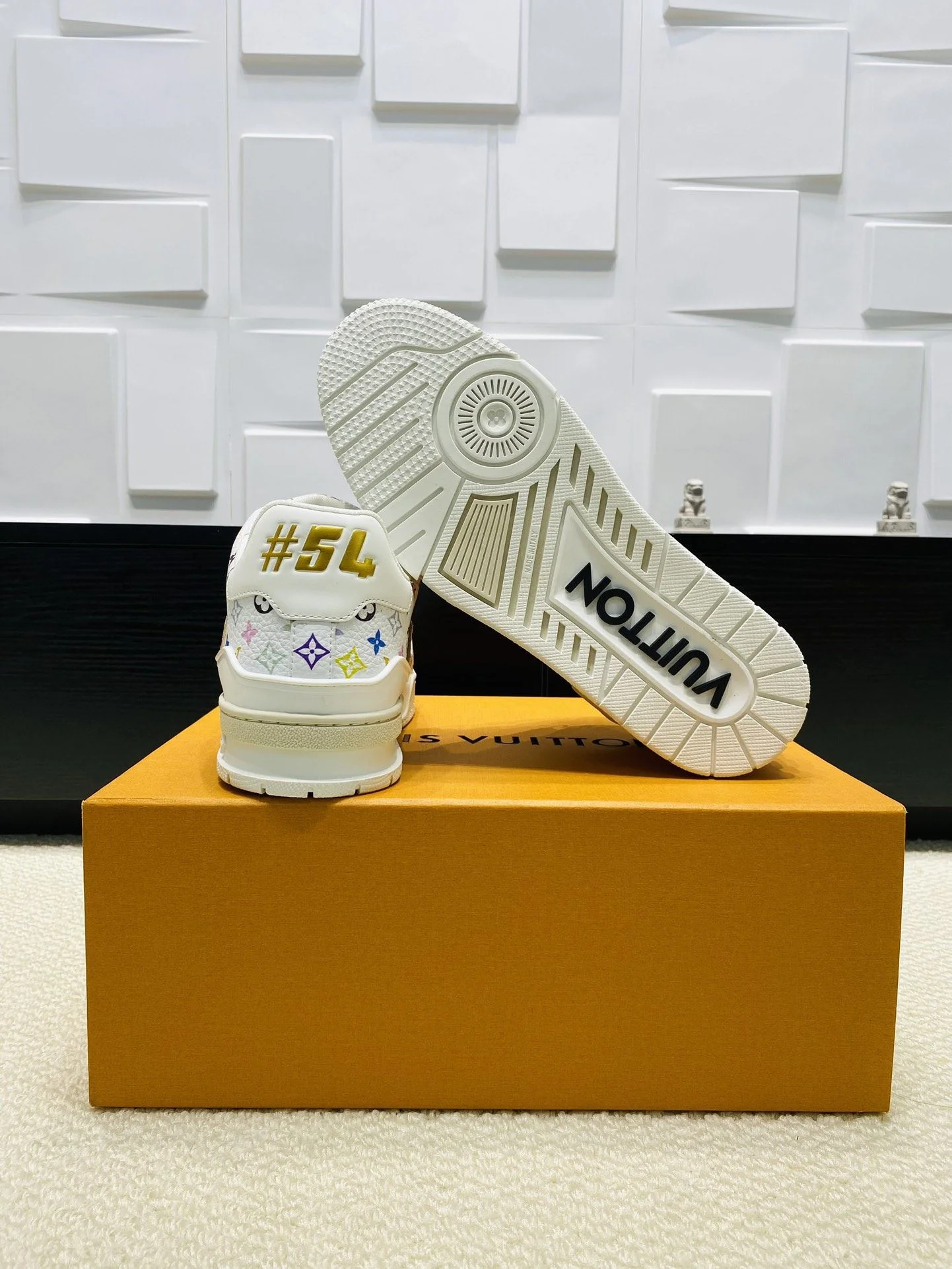 Louis Vuitton Trainer Sneaker SportInspired 31024