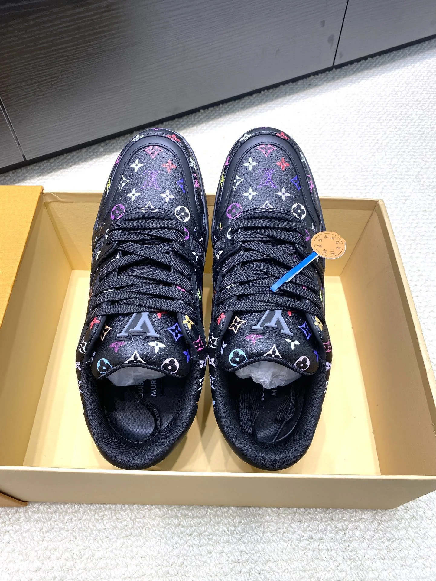 Refined Louis Vuitton Trainer Sneaker 31026