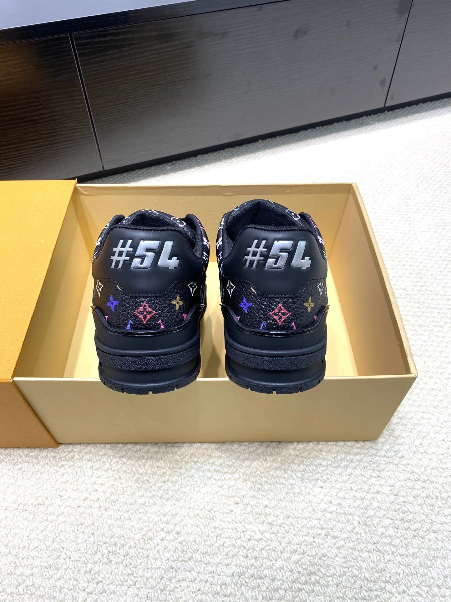 Refined Louis Vuitton Trainer Sneaker 31026