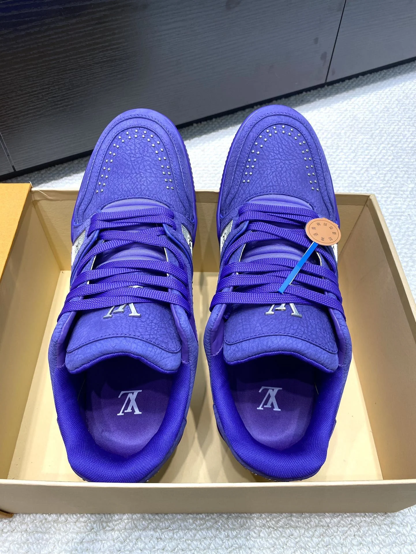 Louis Vuitton Trainer Sneaker DailyWear 31025