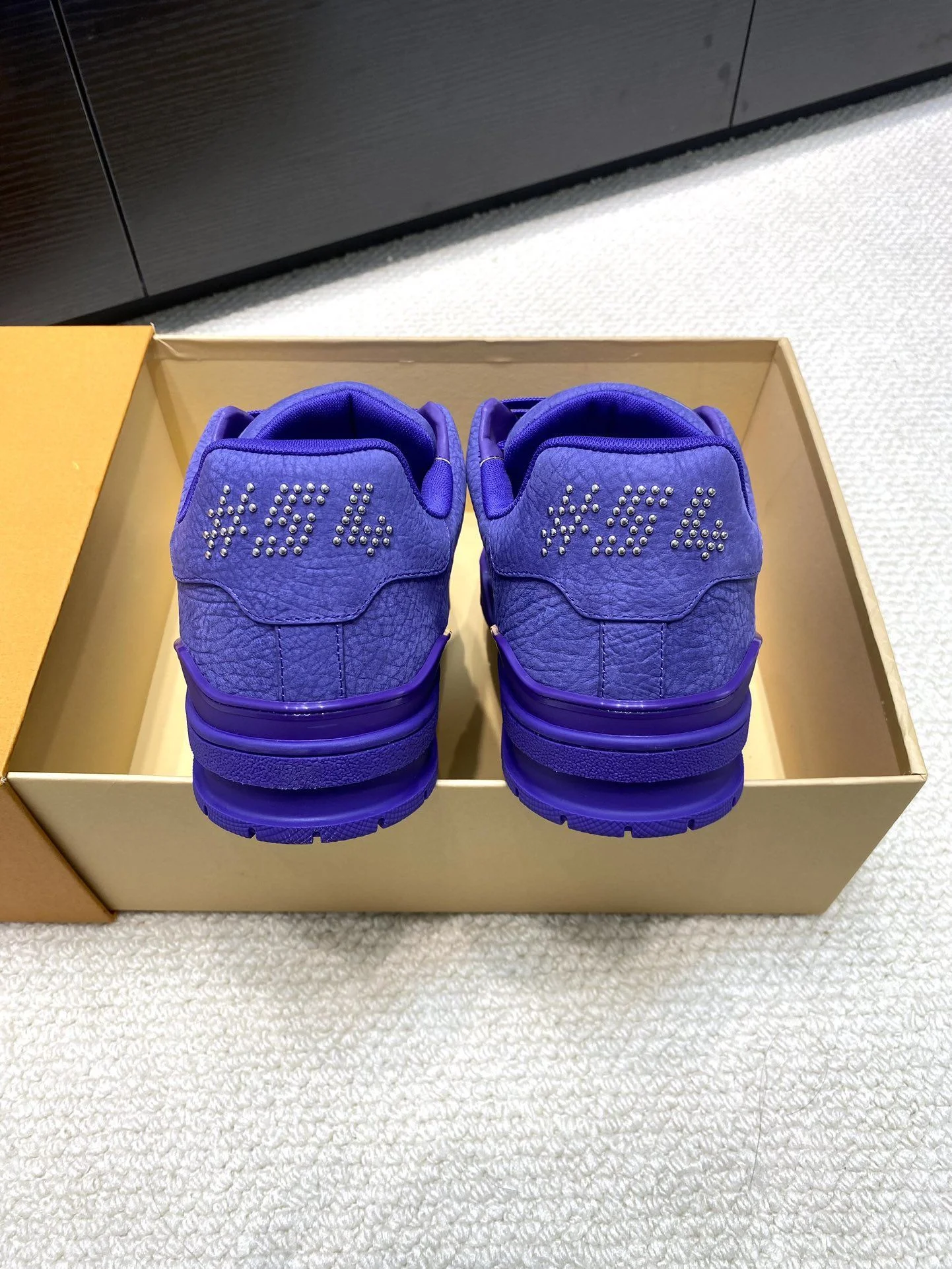 Louis Vuitton Trainer Sneaker DailyWear 31025