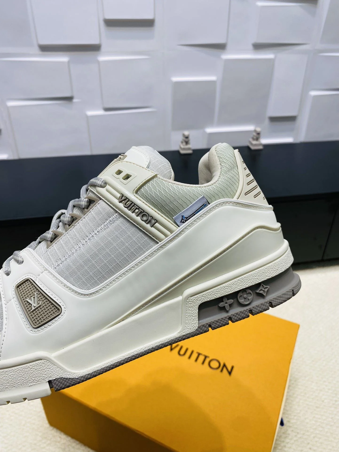 Louis Vuitton Trainer Sneaker Flexible 31023