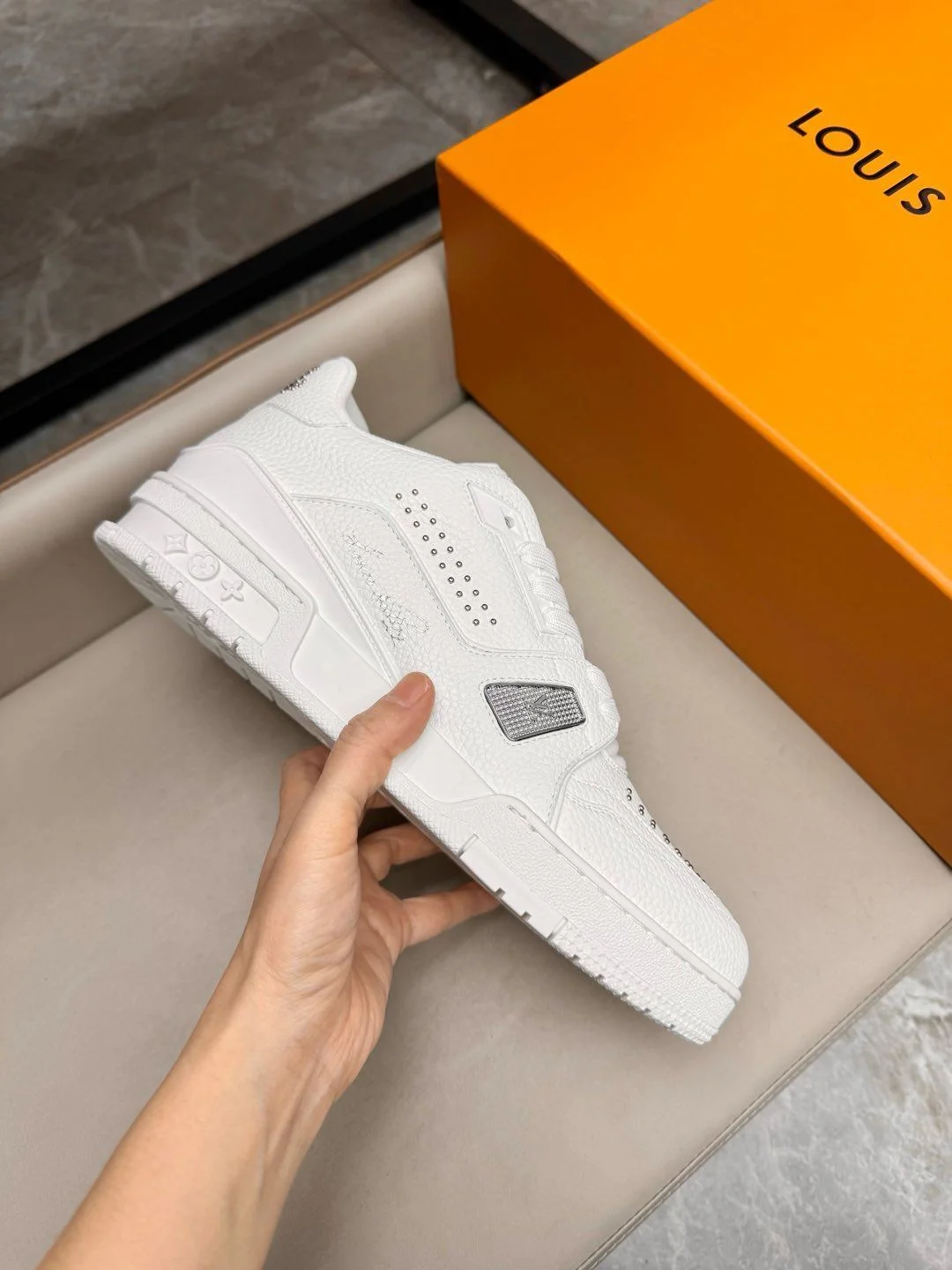 Louis Vuitton Trainer Sneaker FreshLook 31006