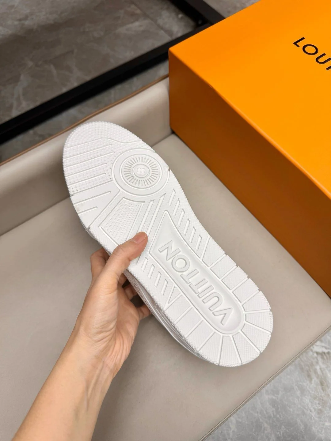 Louis Vuitton Trainer Sneaker FreshLook 31006
