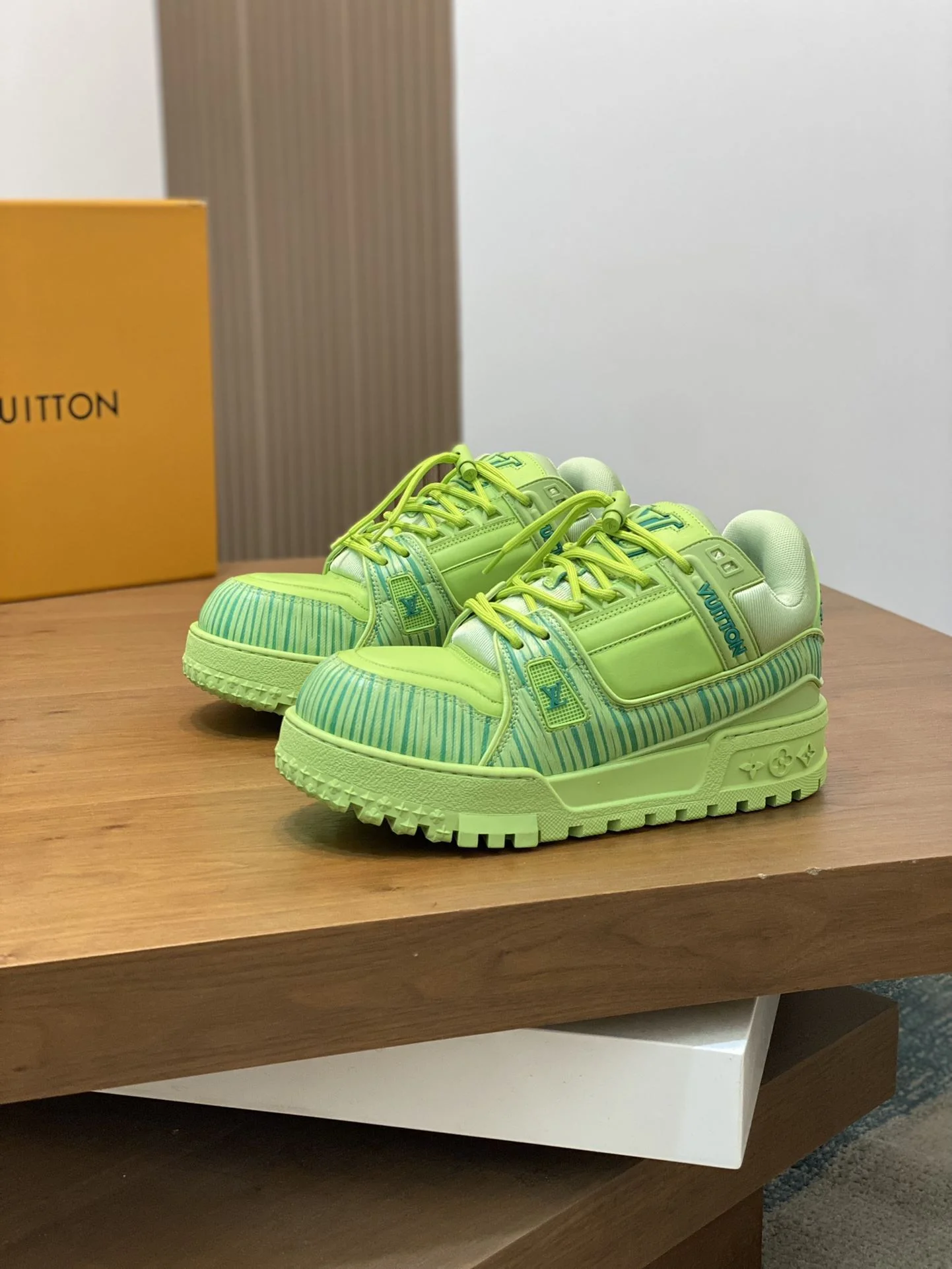 Louis Vuitton Trainer Sneaker EasyMatch 31007