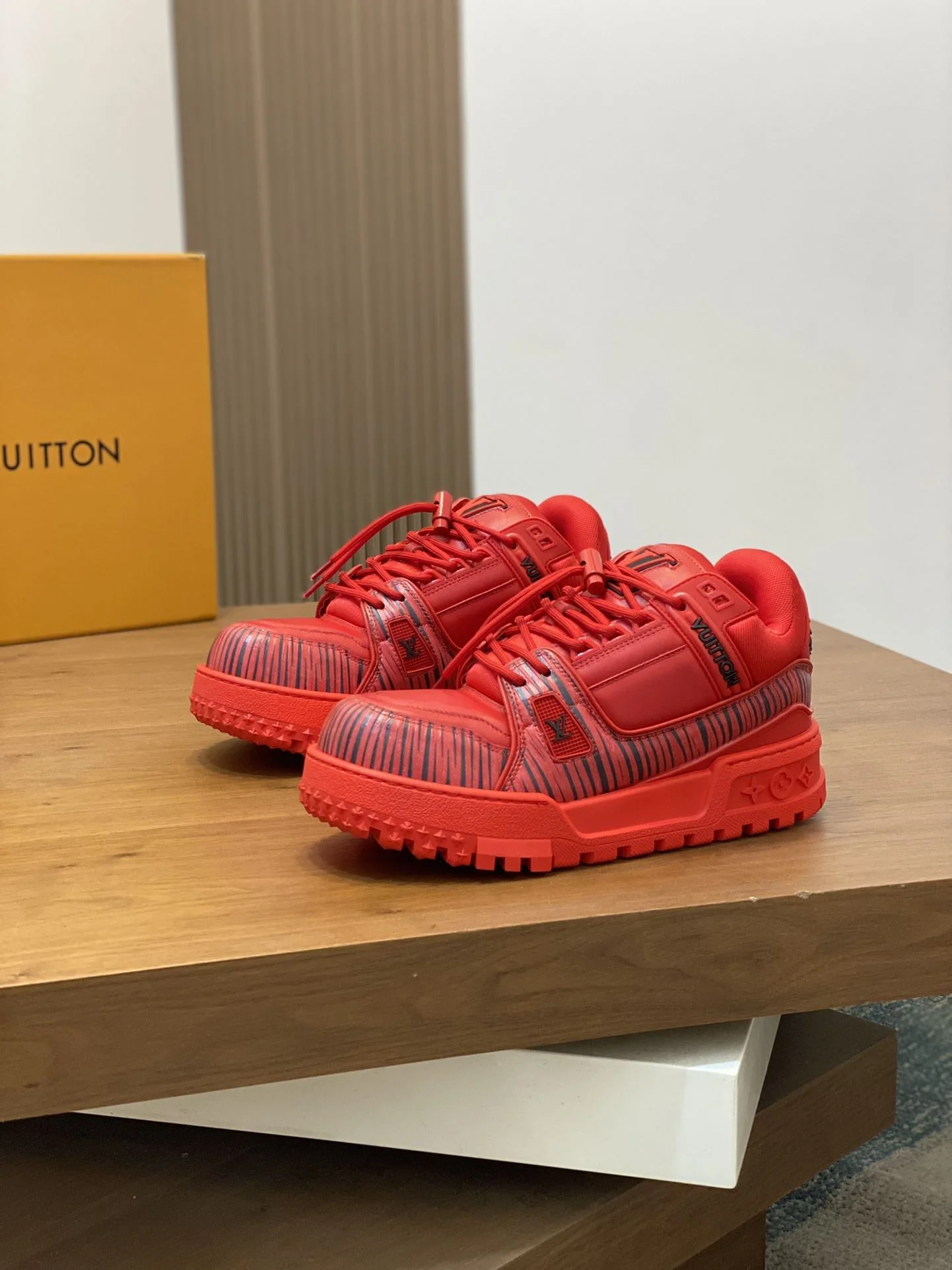 Louis Vuitton Trainer Sneaker Casual 31001