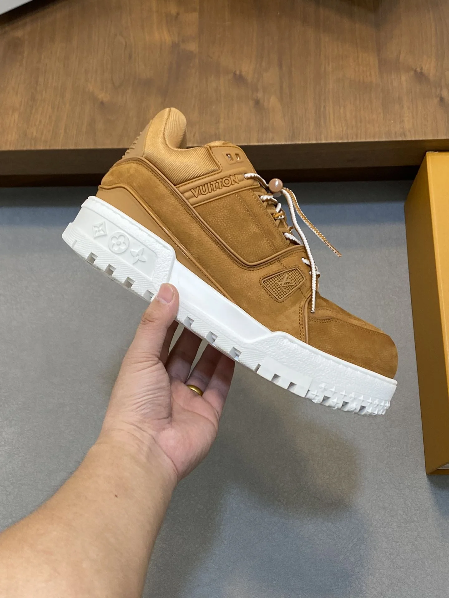 Louis Vuitton Trainer Sneaker Trendsetting 31011