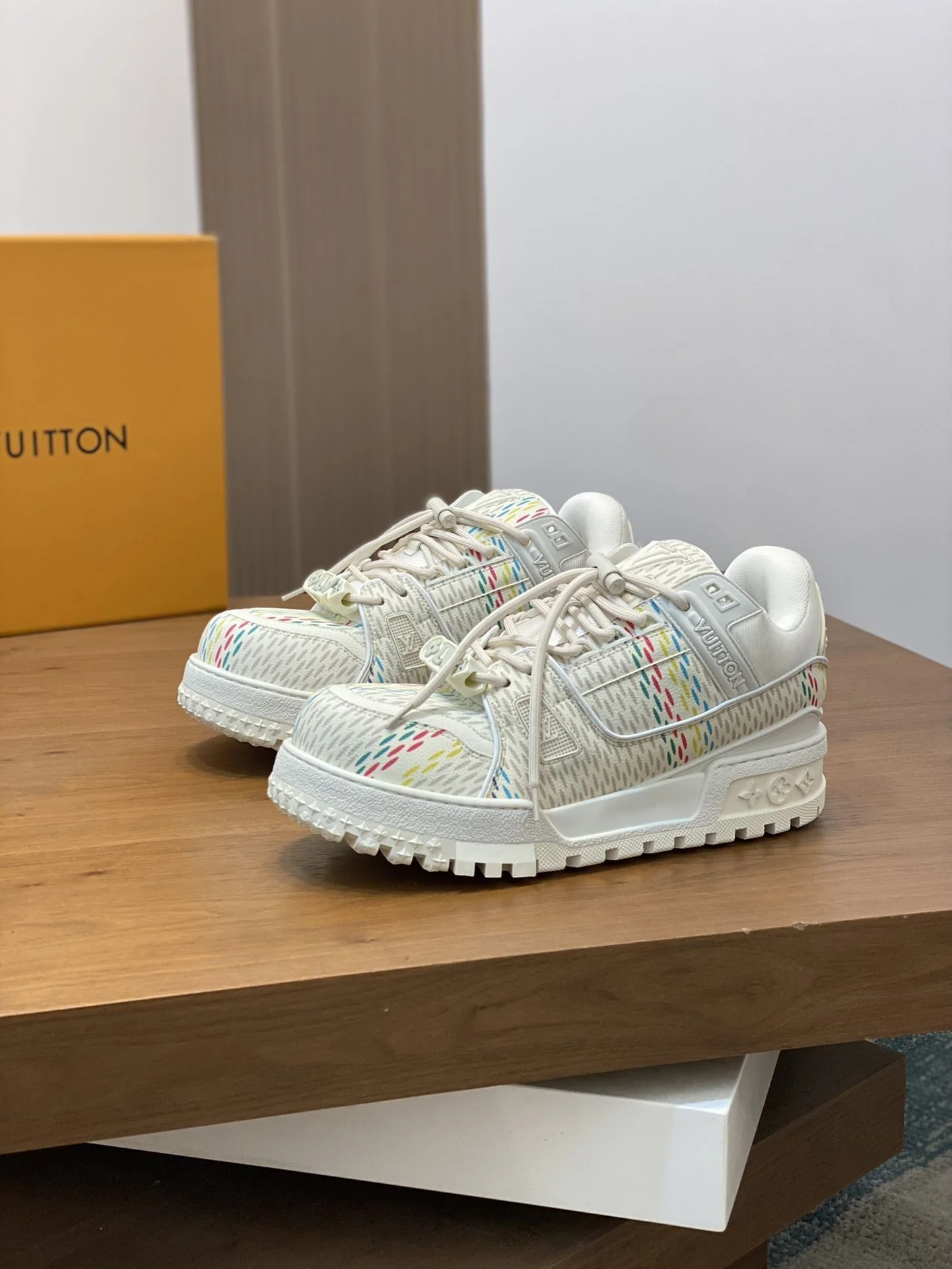 Louis Vuitton Trainer Sneaker Contemporary 31000