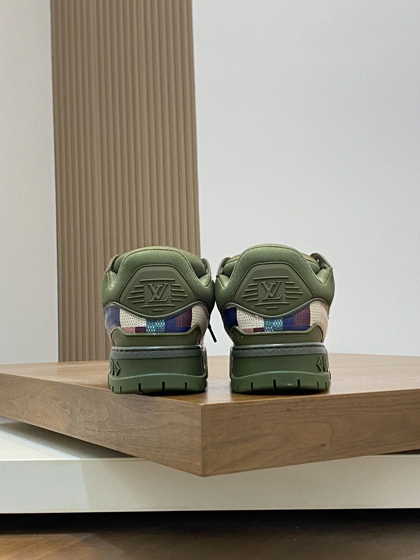 Louis Vuitton Trainer Sneaker HighPerformance 31005