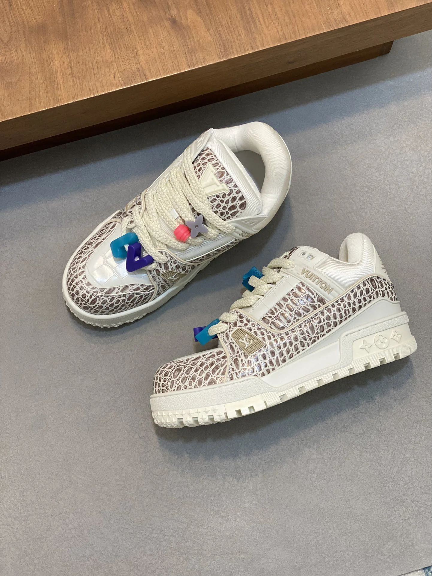 Louis Vuitton Trainer Sneaker Unique 30991
