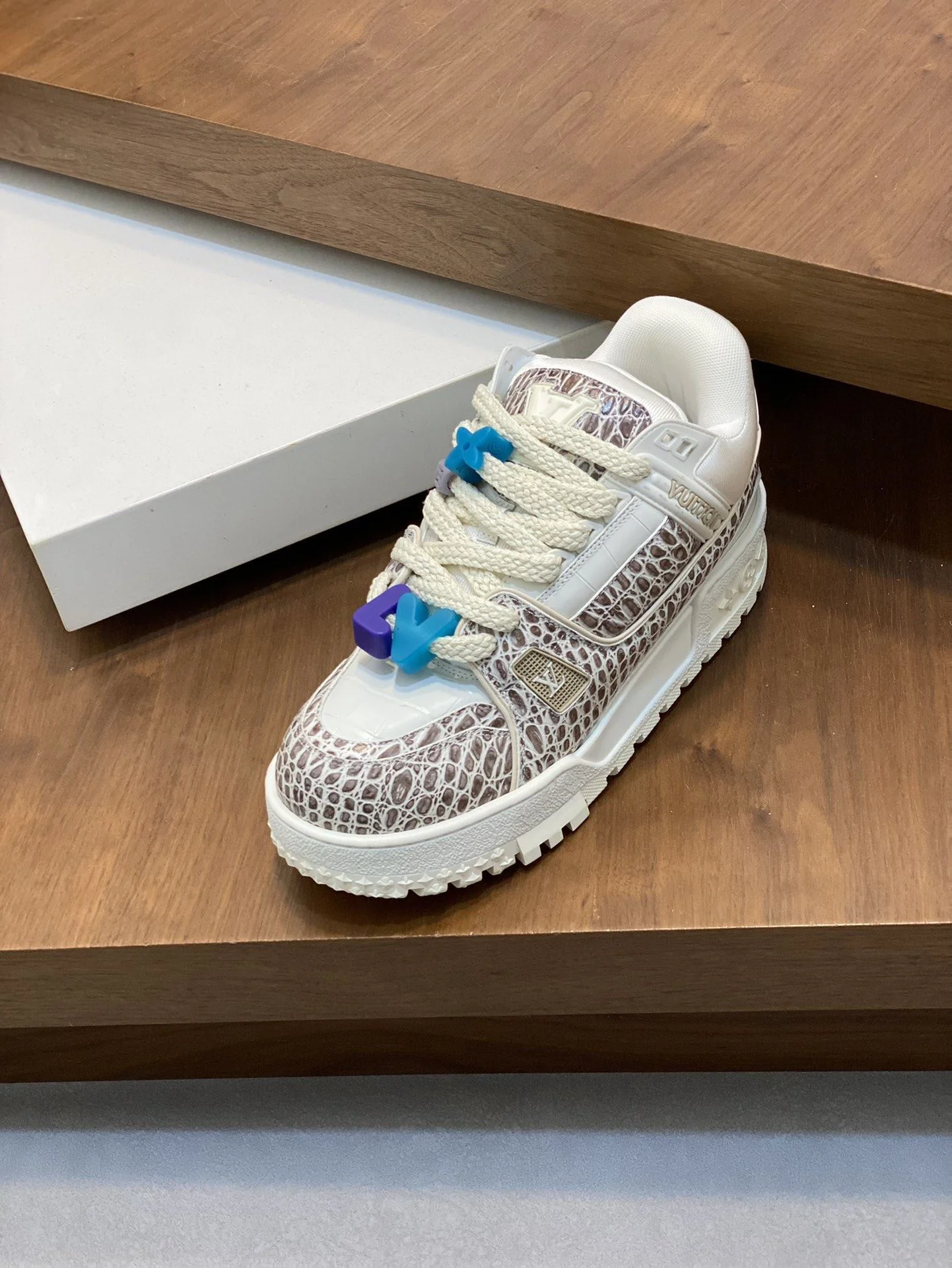 Louis Vuitton Trainer Sneaker Unique 30991