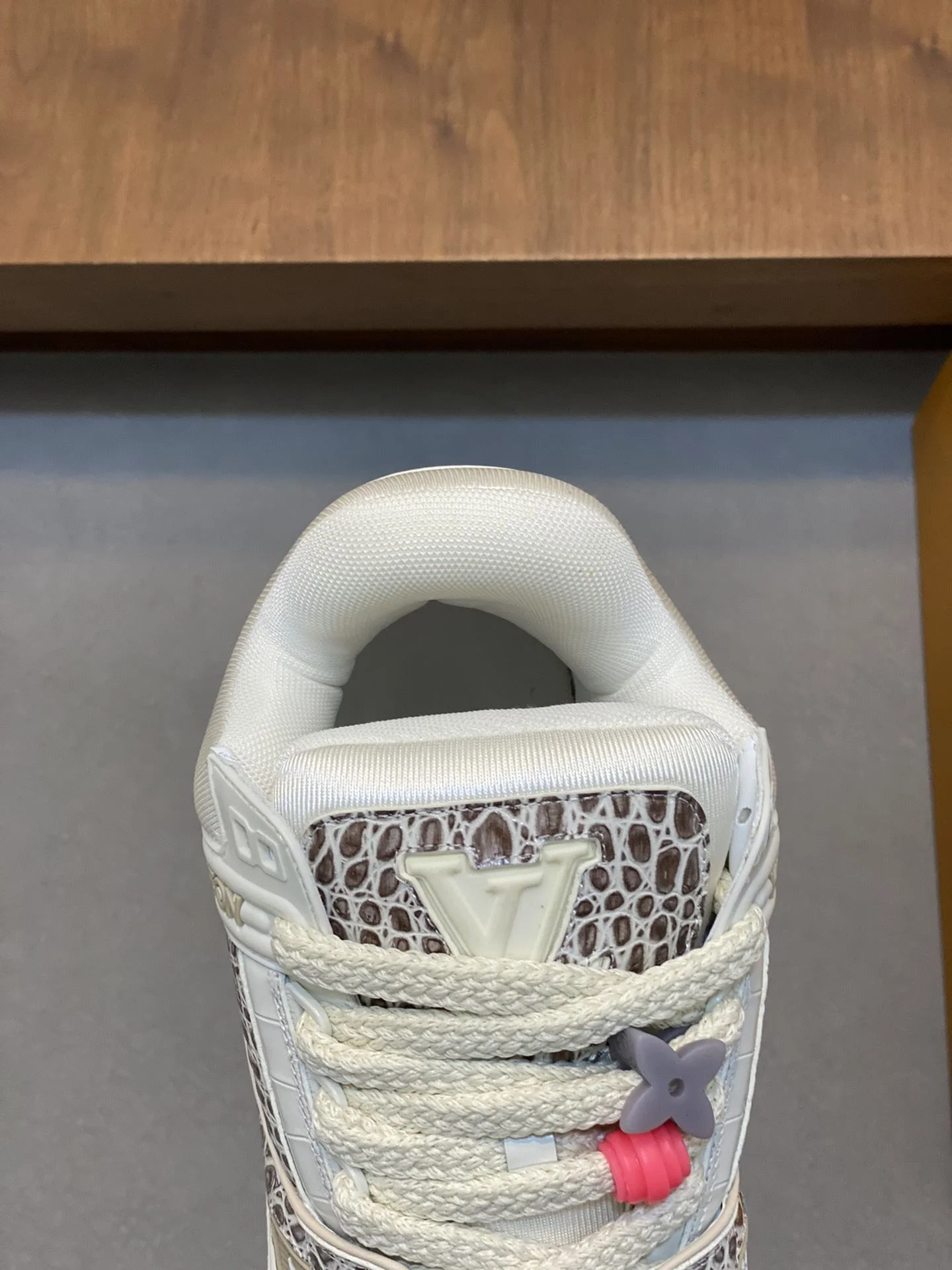Louis Vuitton Trainer Sneaker Unique 30991