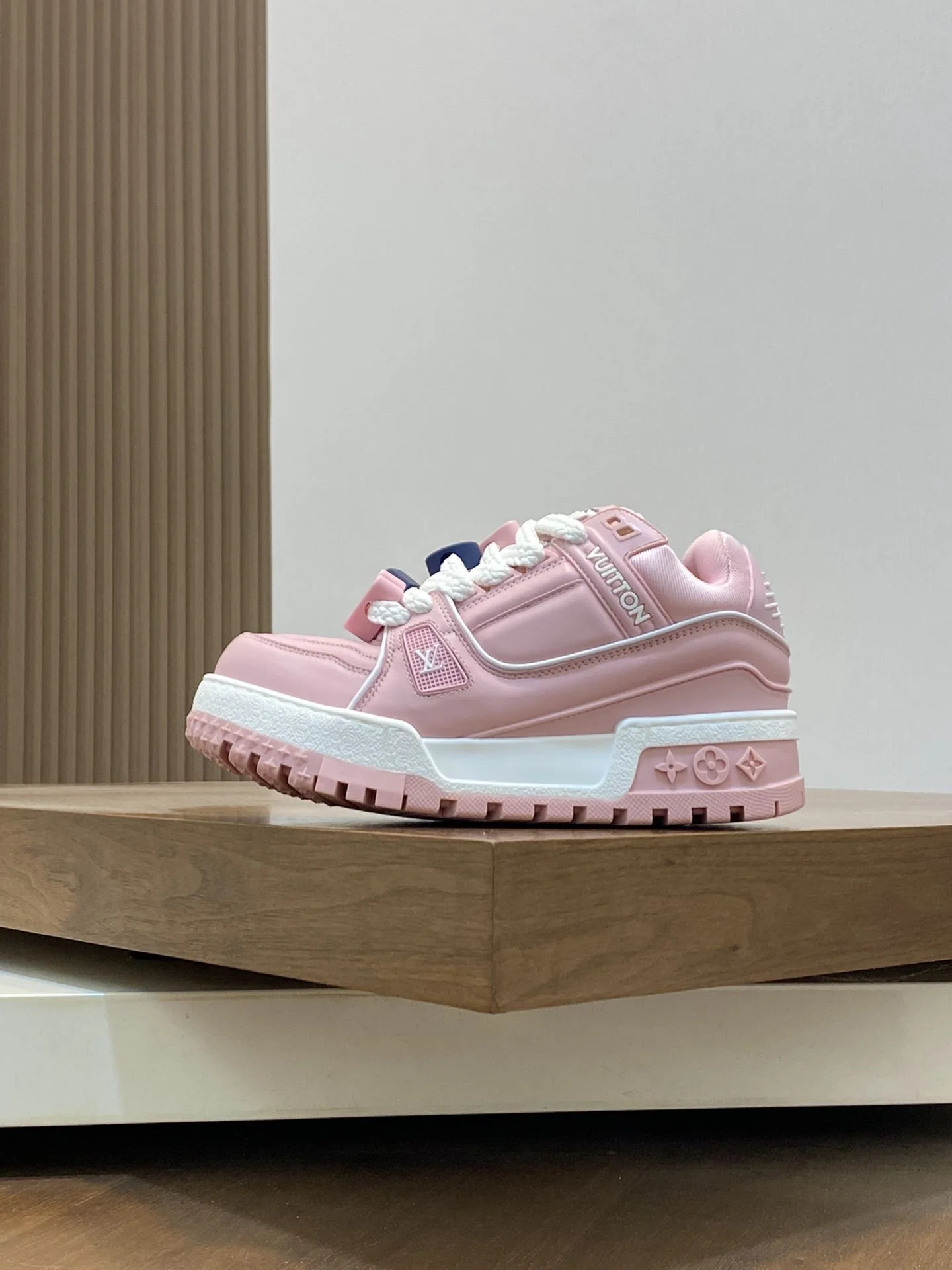 ComfortFit Louis Vuitton Trainer Sneaker 30989