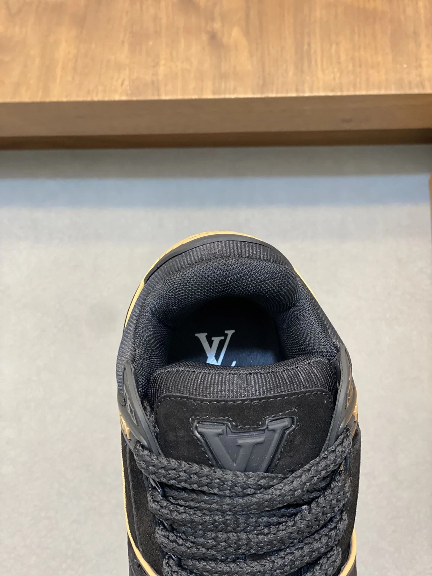 Louis Vuitton Trainer Sneaker Breathable 30988
