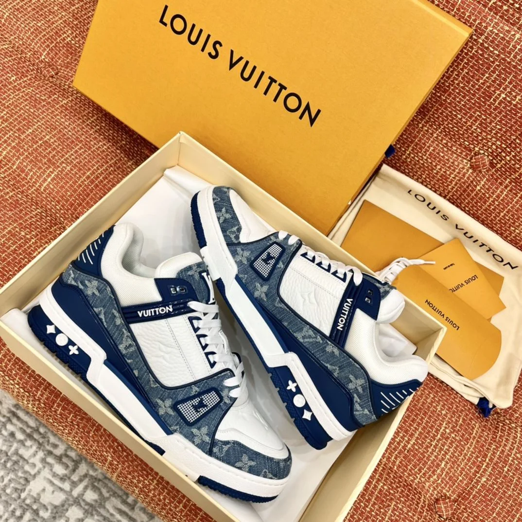 Louis Vuitton Trainer Sneaker Packable 31016