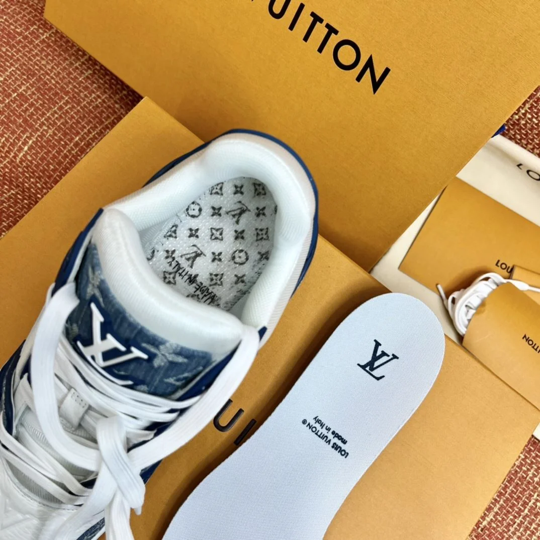 Louis Vuitton Trainer Sneaker Packable 31016
