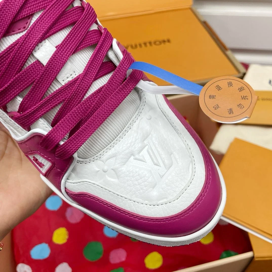 Louis Vuitton Trainer Sneaker UrbanChic 30987