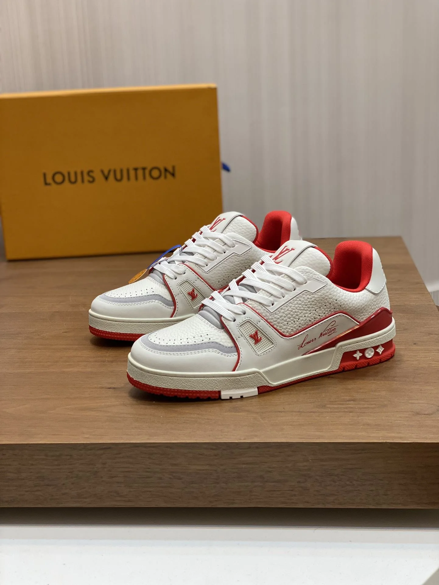 Louis Vuitton Trainer Sneaker Refined 30952