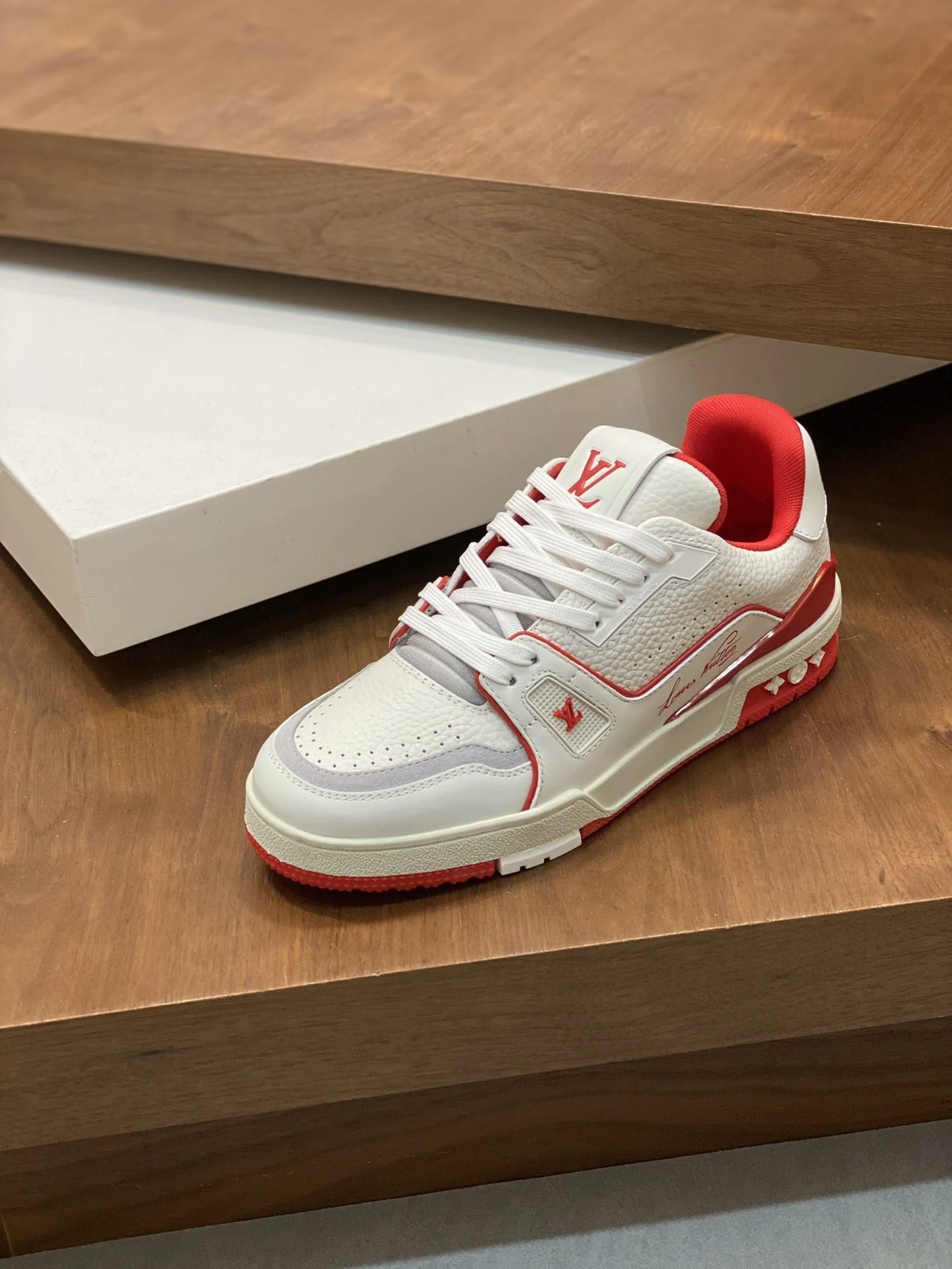 Louis Vuitton Trainer Sneaker Refined 30952