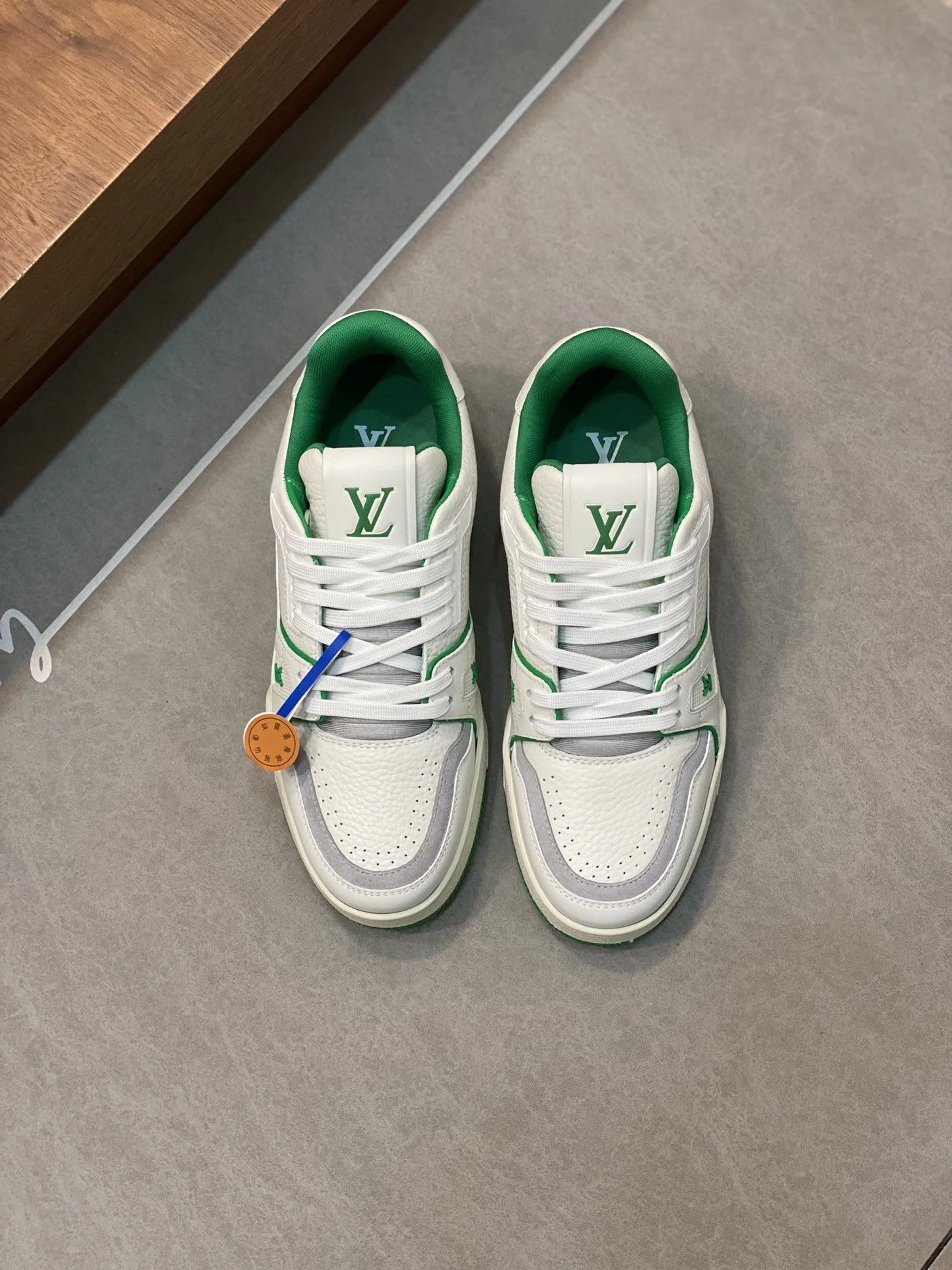 Louis Vuitton Trainer Sneaker EyeCatching 30957