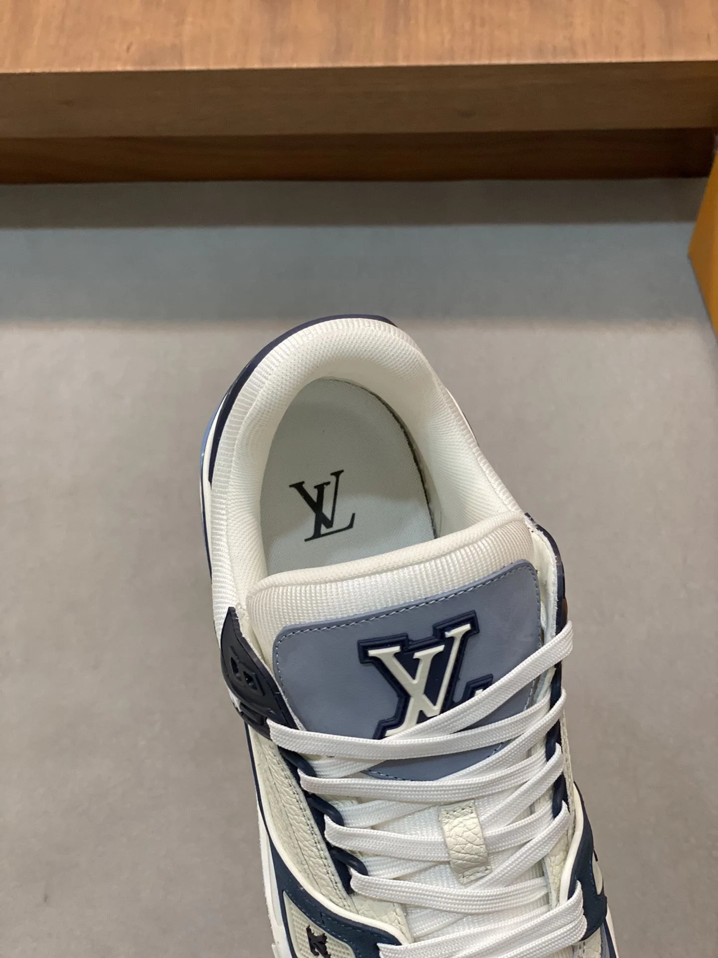 Louis Vuitton Trainer Sneaker HighQuality 30968