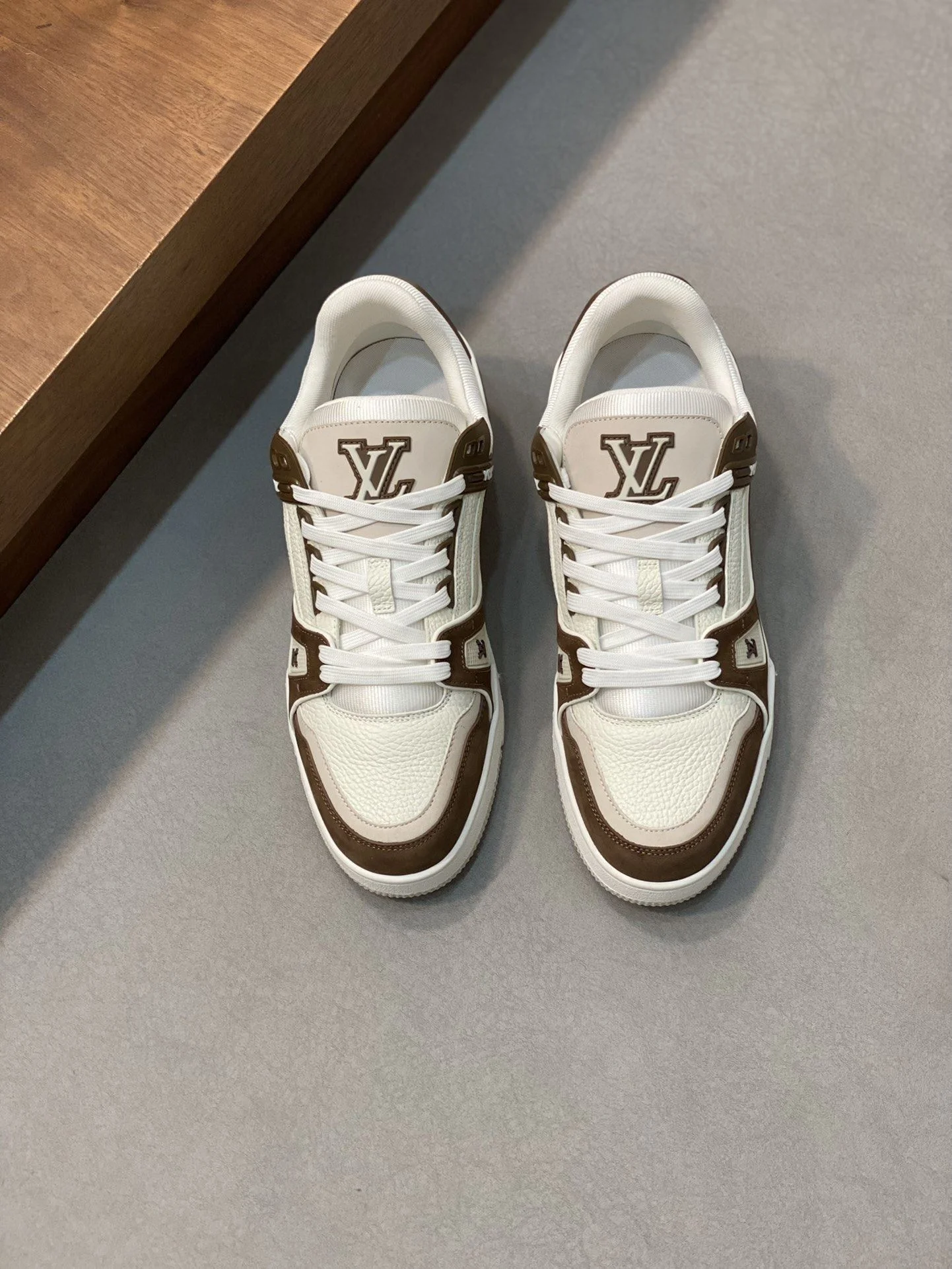 Practical Louis Vuitton Trainer Sneaker 30972