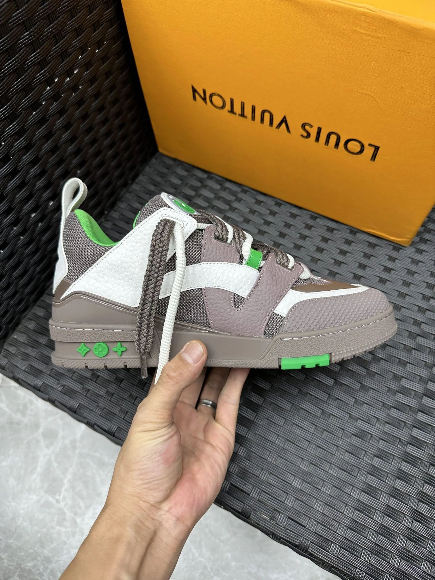 UrbanStyle Louis Vuitton Trainer Sneaker 30954