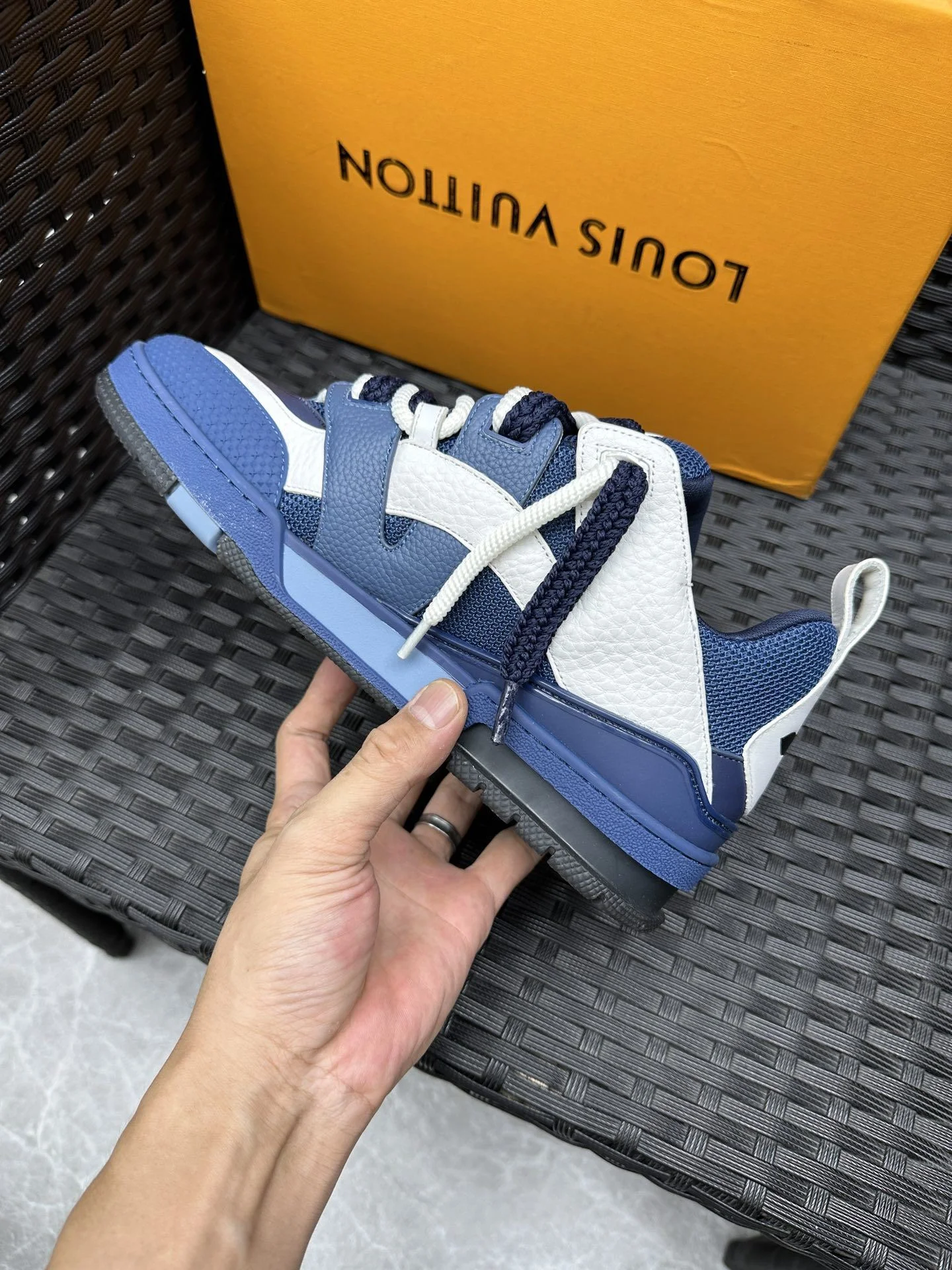 Louis Vuitton Trainer Sneaker Breathable 30956