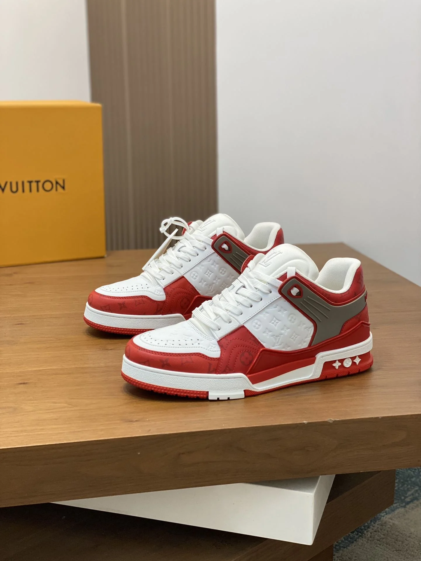 Louis Vuitton Trainer Sneaker FreshLook 30975