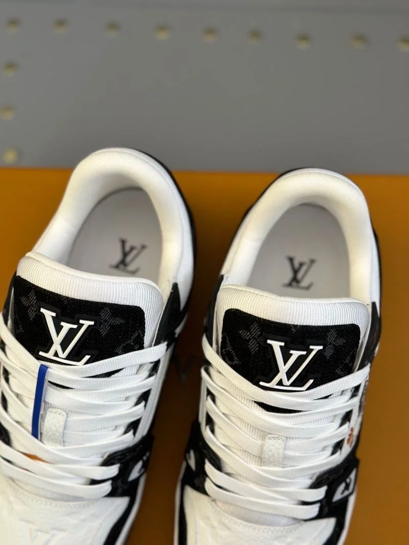 Affordable Louis Vuitton Trainer Sneaker 30982