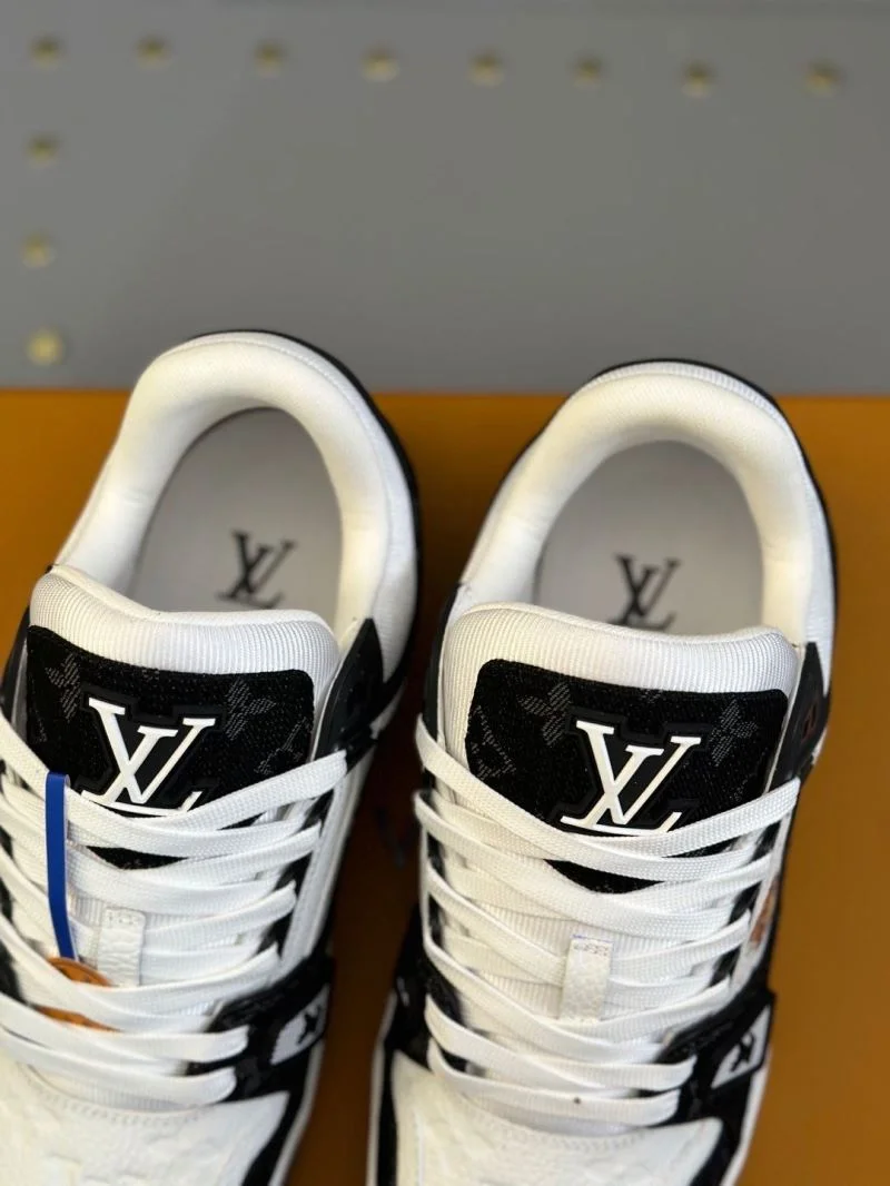 Louis Vuitton Trainer Sneaker FreshLook 30981