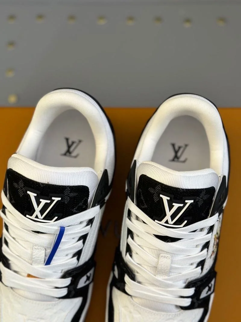 Louis Vuitton Trainer Sneaker Original 30976