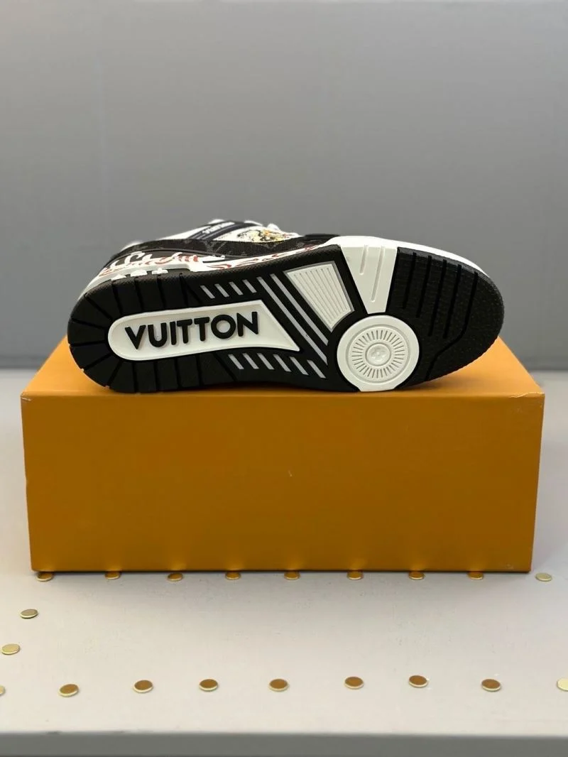 Louis Vuitton Trainer Sneaker Original 30976