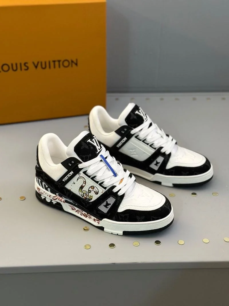 Louis Vuitton Trainer Sneaker Versatile 30971