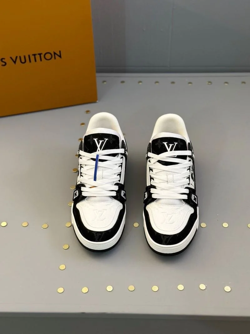 Louis Vuitton Trainer Sneaker WaterResistant 30969