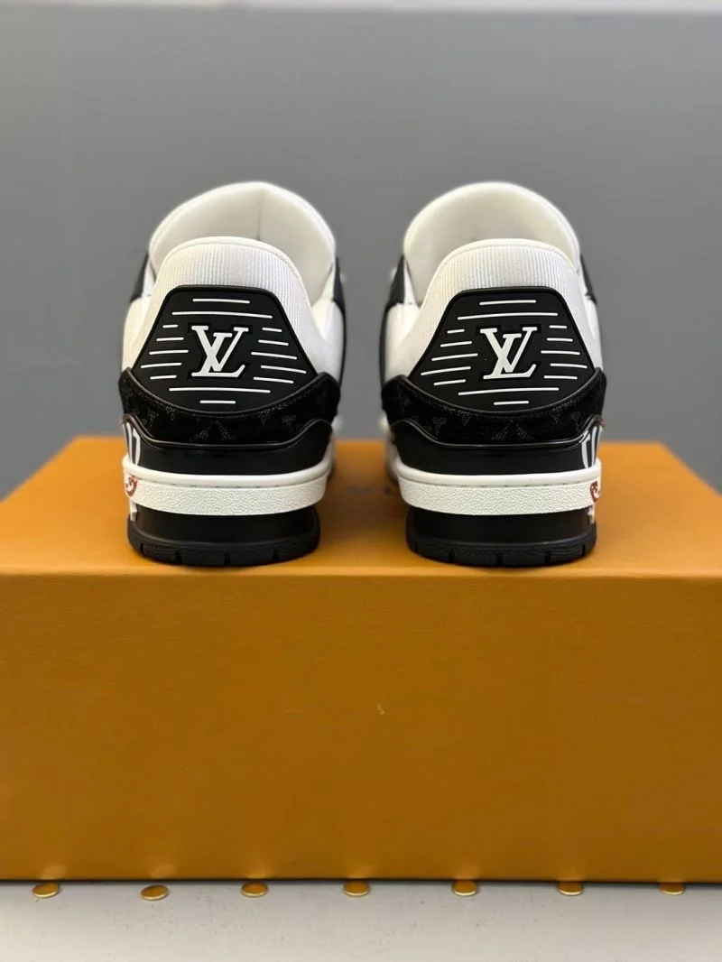 TravelReady Louis Vuitton Trainer Sneaker 30964
