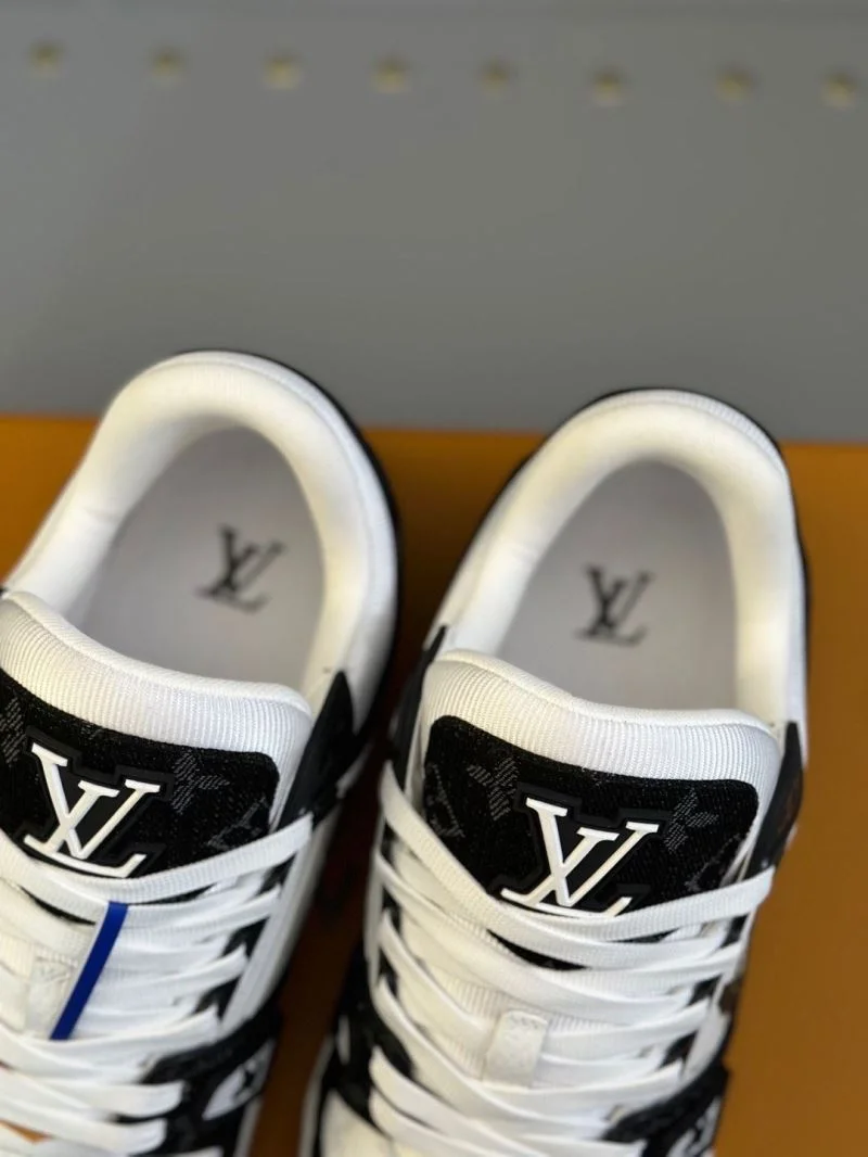 TravelReady Louis Vuitton Trainer Sneaker 30964