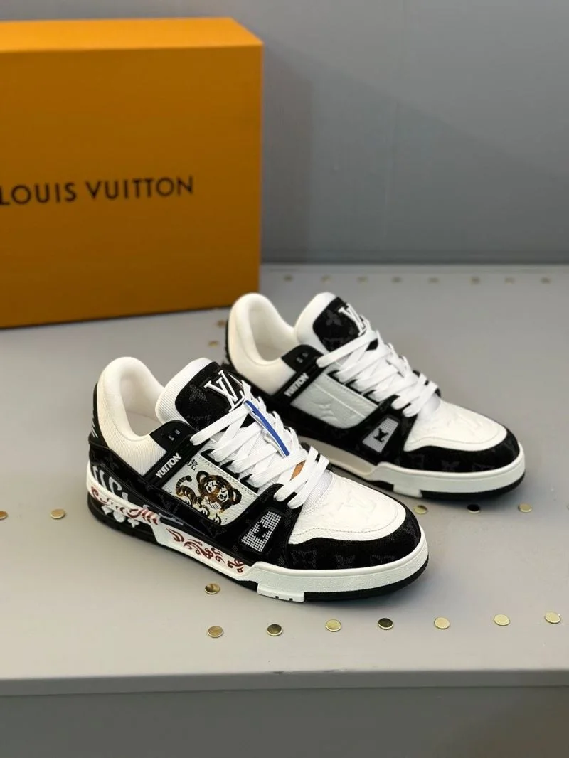EasyMatch Louis Vuitton Trainer Sneaker 30979