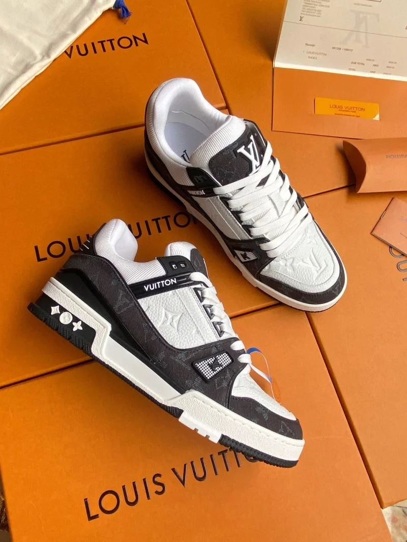 Louis Vuitton Trainer Sneaker EasyCare 30947