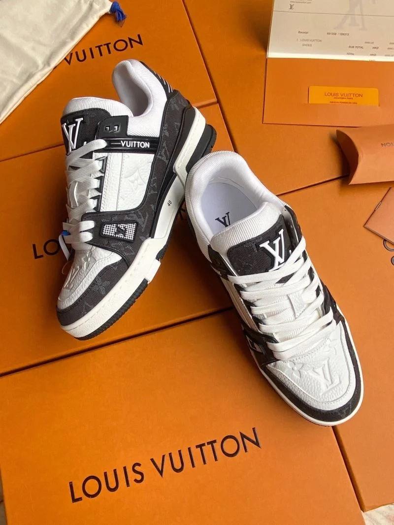 Louis Vuitton Trainer Sneaker EasyCare 30947