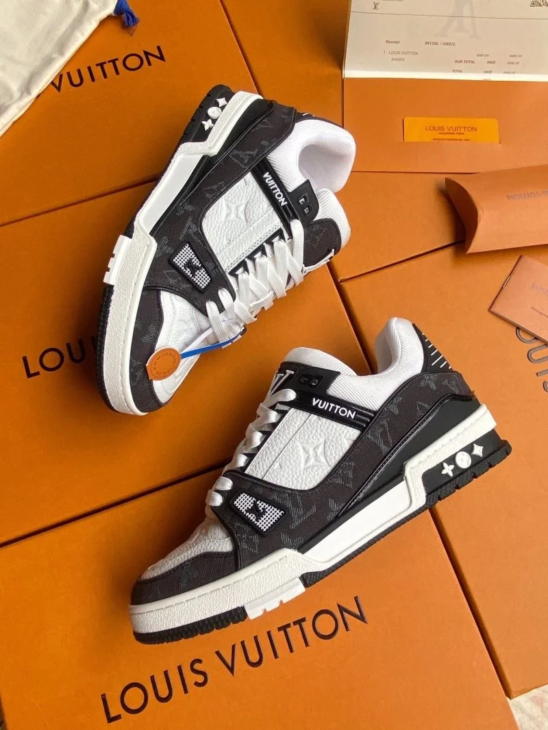 Louis Vuitton Trainer Sneaker EasyCare 30947