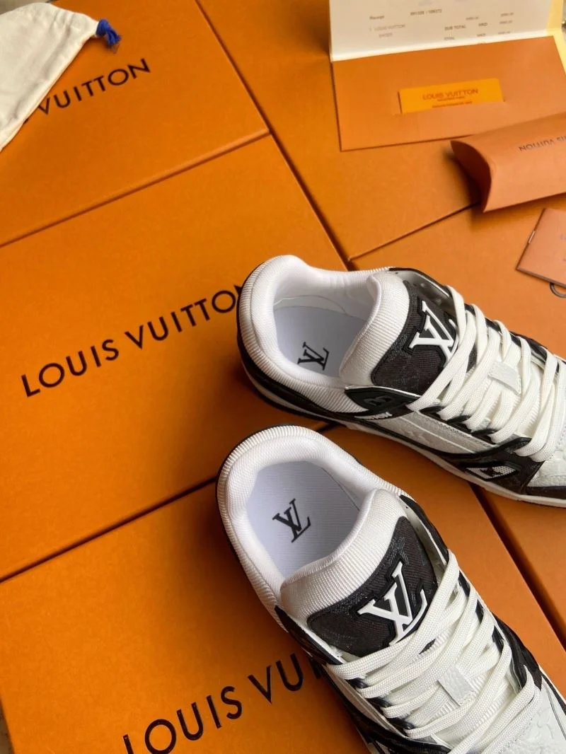 Louis Vuitton Trainer Sneaker EasyCare 30947