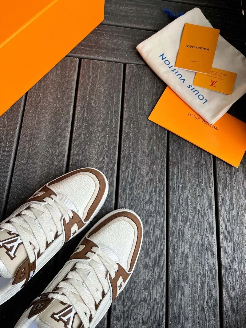 RelaxedFit Louis Vuitton Trainer Sneaker 30937